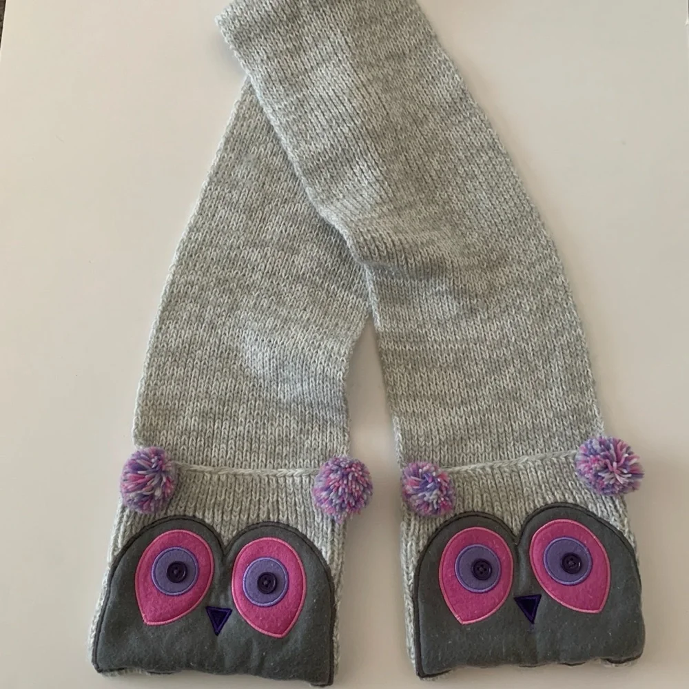 Kids Knit Owl Beanie Hat With Matching Pocket Scarf Gray and Pink